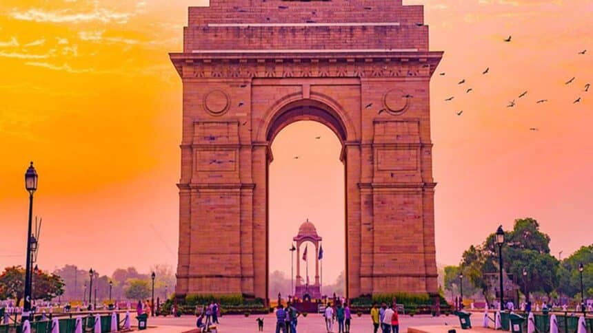 What Are The Must Visit Places In Delhi?