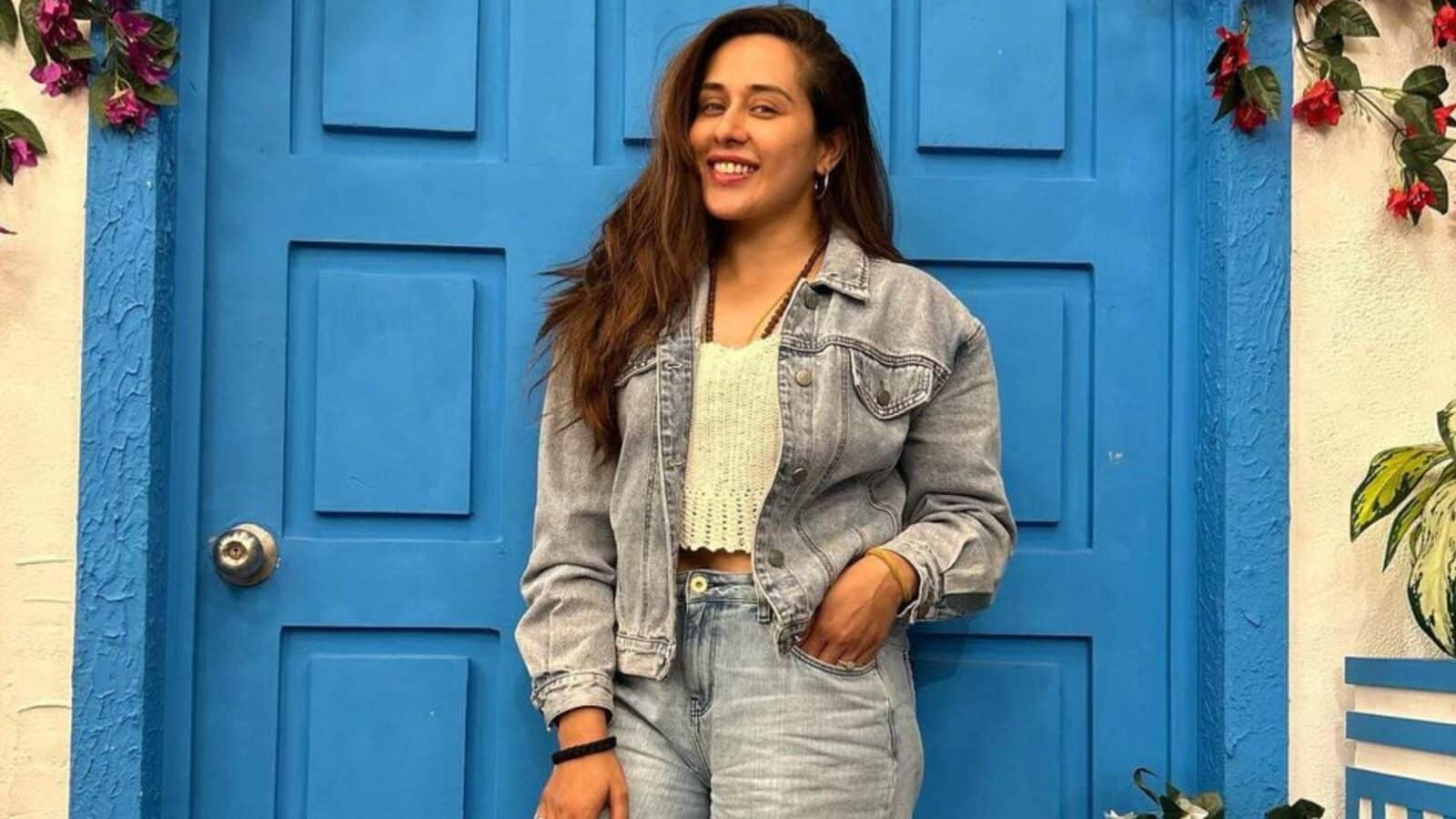 All You Need to Know About Devmanus’ Fame Tejaswini Lonari