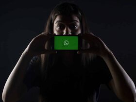 WhatsApp Introduces New Features: Block Spam Directly From The Lock Screen