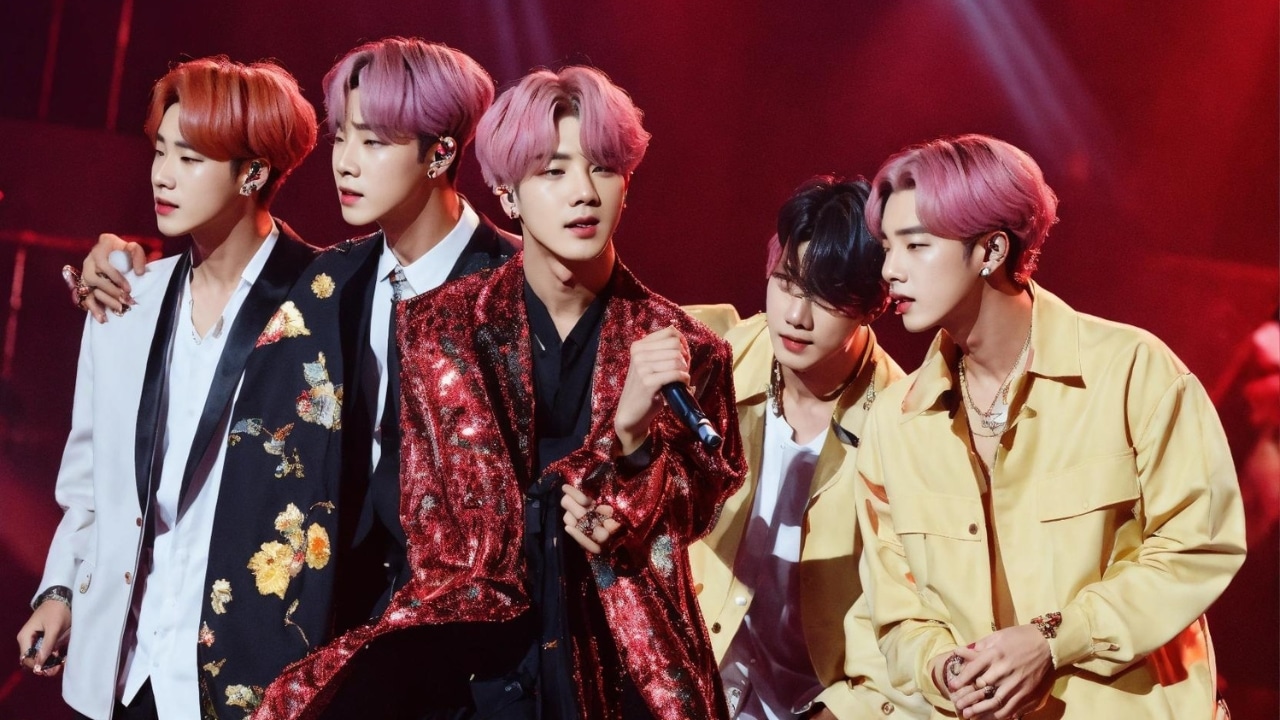 Top 10 K-pop Groups That You Cannot Miss Listening To