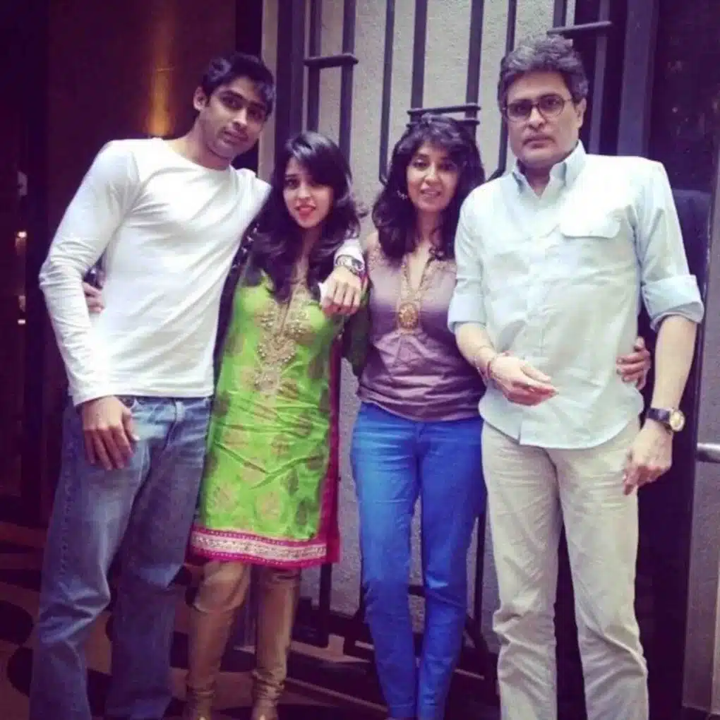 Know the Inspiring Journey of Textile Tycoon Bobby Sajdeh