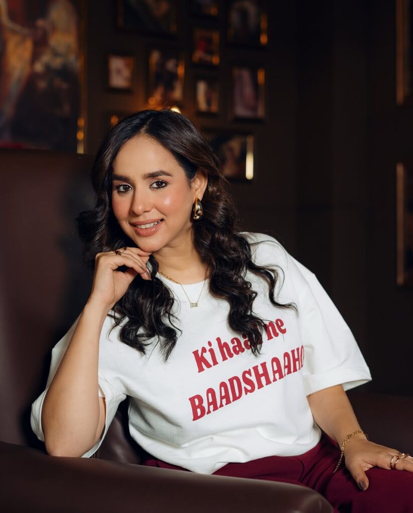 Hit Song ‘Dilbar’ Singer Sunanda Sharma's Net Worth