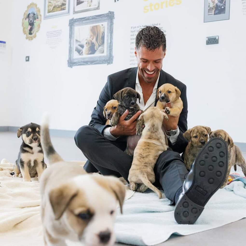 Explore Famous TV Actor Olly Rix's Biography